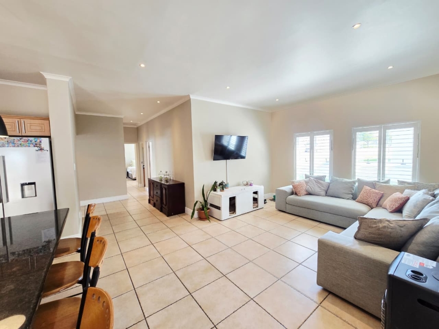 3 Bedroom Property for Sale in Kingswood Golf Estate Western Cape